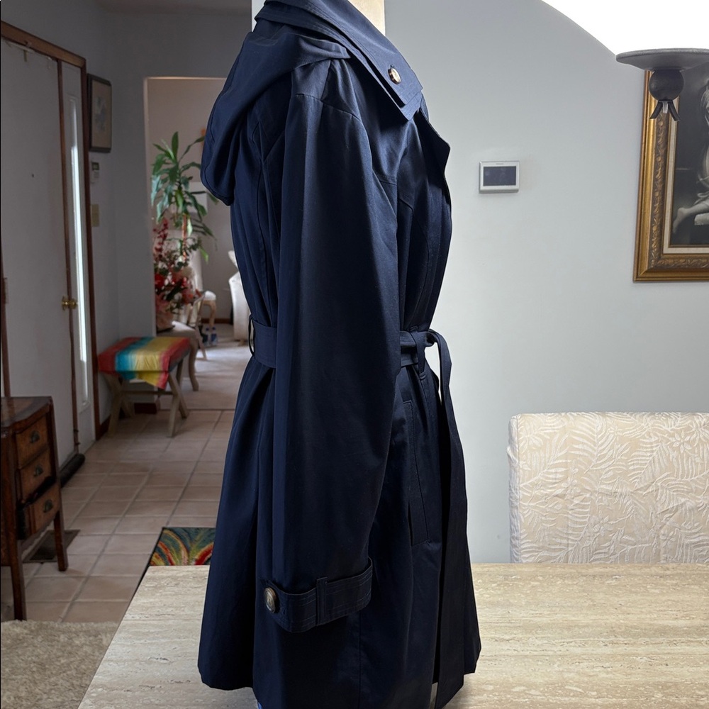 NWOT Navy London Fog light weight Trench Coat with detachable hood, no flaws. - Picture 4 of 16